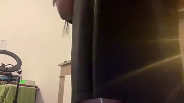 Snapshot of nanaisbackk chatting on February 2026 11:05:02 PM nanaisbackk online show from February 2026 11:05:02 PM