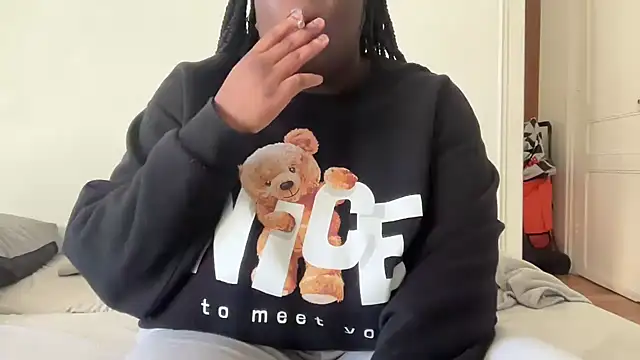 nanaisbackk online show from April 2026 09:32:02 AM