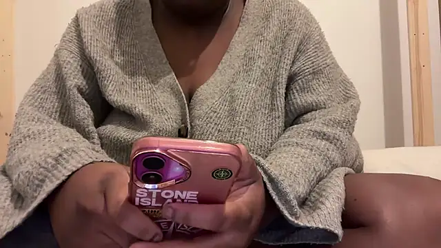 Snapshot of nanaisbackk chatting on November 2025 09:36:01 AM nanaisbackk online show from November 2025 09:36:01 AM