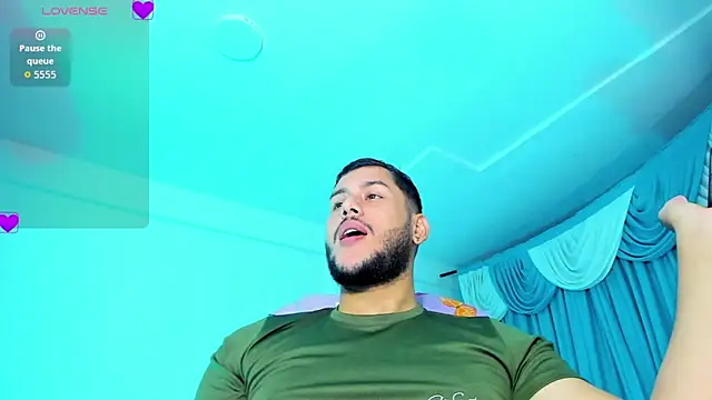 Snapshot of Hot_Latino_boy_ chatting on October 2025 04:00:01 AM Hot Latino boy online show from October 2025 04:00:01 AM