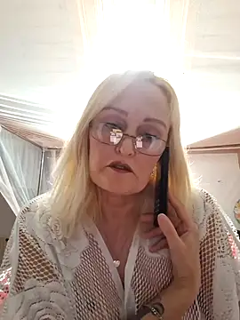 Jenny Blum online show from October 2025 08:55:01 AM