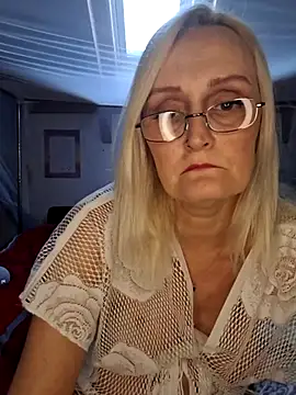 Jenny Blum online show from November 2025 01:15:02 PM