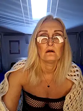 Jenny Blum online show from December 2025 01:32:02 PM