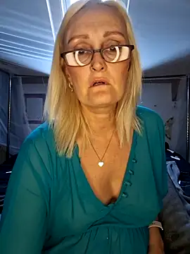 Jenny Blum online show from October 2025 08:15:01 AM