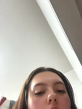 Snapshot of Victoria6989 chatting on December 2025 11:06:02 PM Victoria6989 online show from December 2025 11:06:02 PM