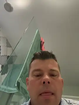 daddyshark83 online show from June 2026 01:21:02 PM