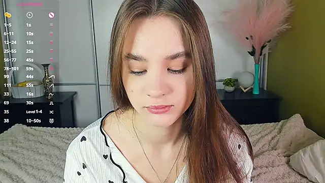 JinnyMcie online show from April 2026 07:22:02 AM