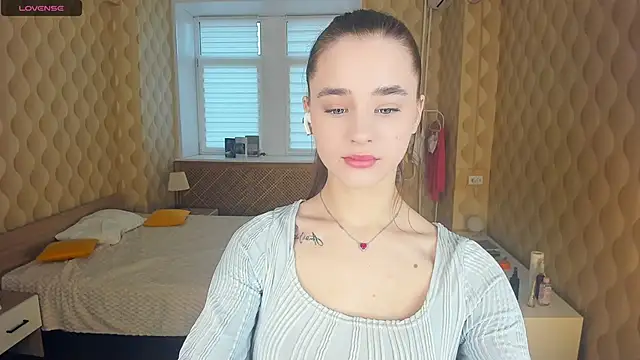 JinnyMcie online show from November 2025 09:57:01 AM