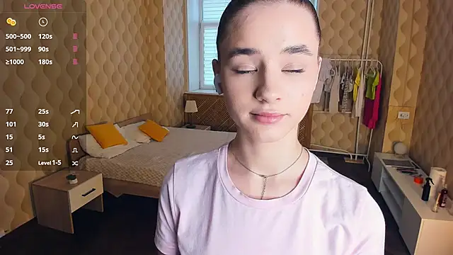 JinnyMcie online show from November 2025 10:04:01 AM