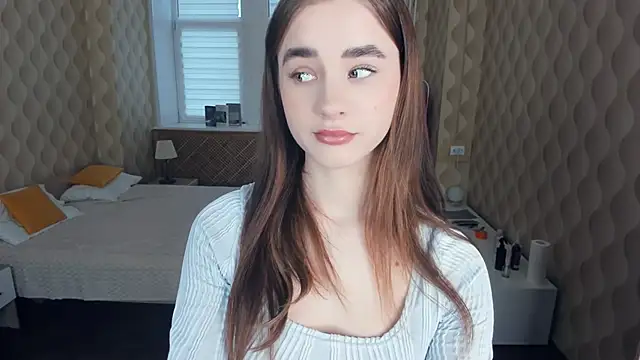 JinnyMcie online show from October 2025 01:12:02 PM