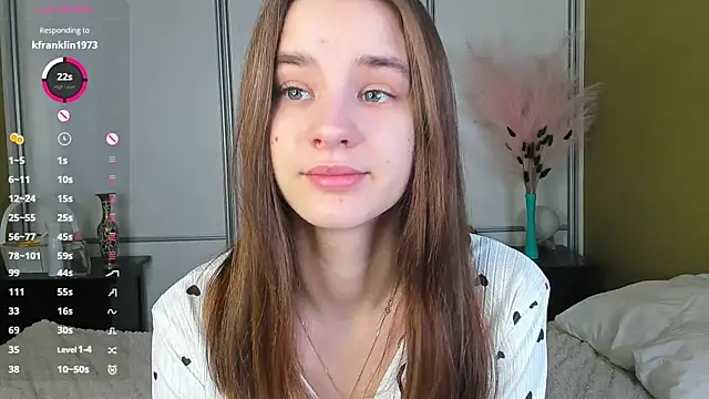 JinnyMcie online show from April 2026 08:53:01 AM