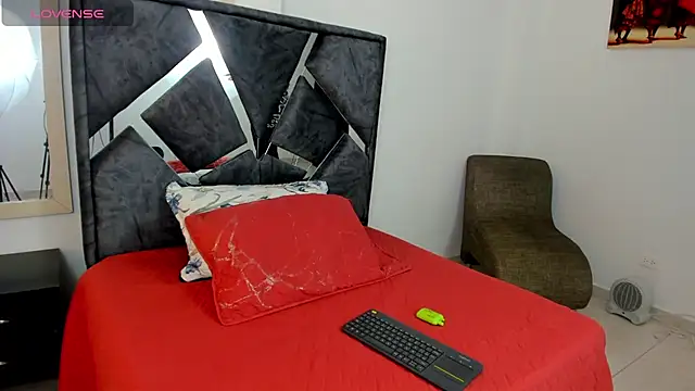 mia fox4 online show from November 2025 12:30:01 PM