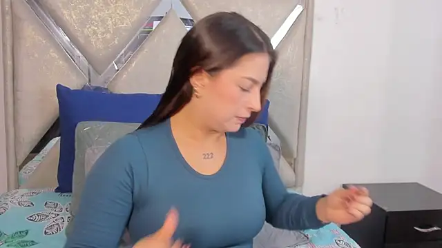 mia fox4 online show from October 2025 12:04:01 PM