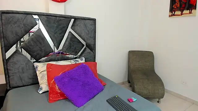 mia fox4 online show from November 2025 12:42:02 PM