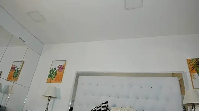 Peyton louise online show from October 2025 11:55:01 AM