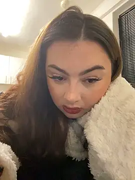 MadelineLeah online show from June 2026 01:16:02 AM