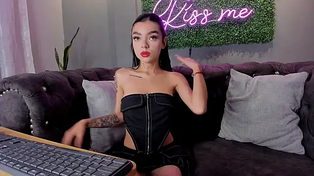 scarlettvelvet  online show from October 2025 03:13:01 PM