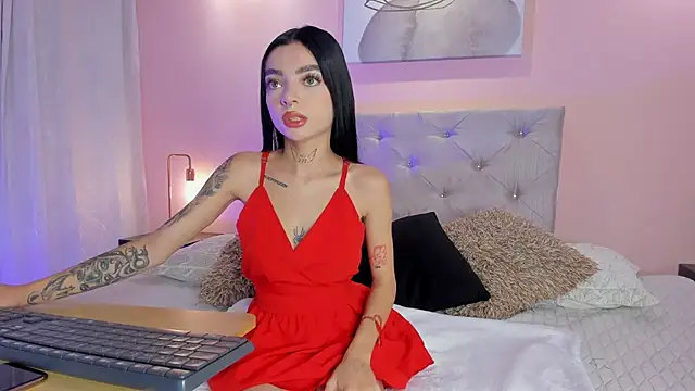 scarlettvelvet  online show from October 2025 12:50:02 PM