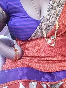 Snapshot of Tamil_Ammani chatting on April 2026 11:02:02 AM Tamil Ammani online show from April 2026 11:02:02 AM