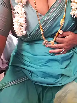 Snapshot of Tamil_Ammani chatting on May 2026 08:29:02 AM Tamil Ammani online show from May 2026 08:29:02 AM