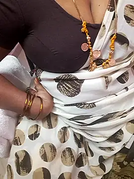 Tamil Ammani online show from March 2026 11:40:01 PM