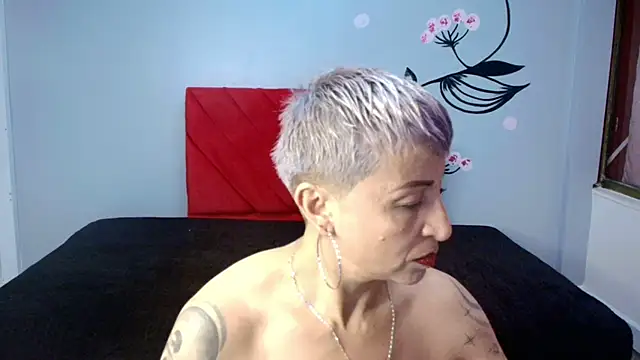 Charlotte  Gray online show from November 2025 12:21:01 PM