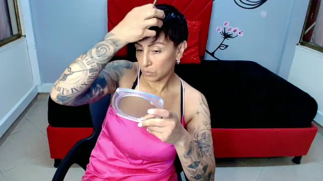 Charlotte  Gray online show from October 2025 12:17:02 PM