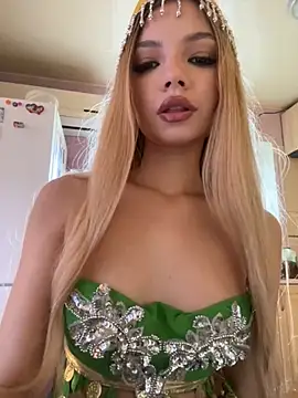  Siennaaa  online show from November 2025 12:09:02 PM