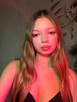  Siennaaa  online show from October 2025 07:47:02 PM
