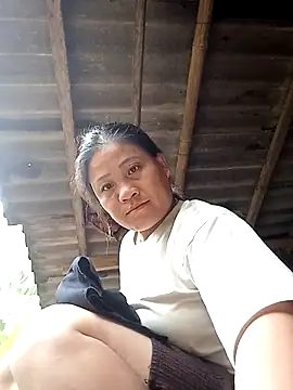 Snapshot of bae-bae chatting on October 2025 11:49:02 PM bae-bae online show from October 2025 11:49:02 PM