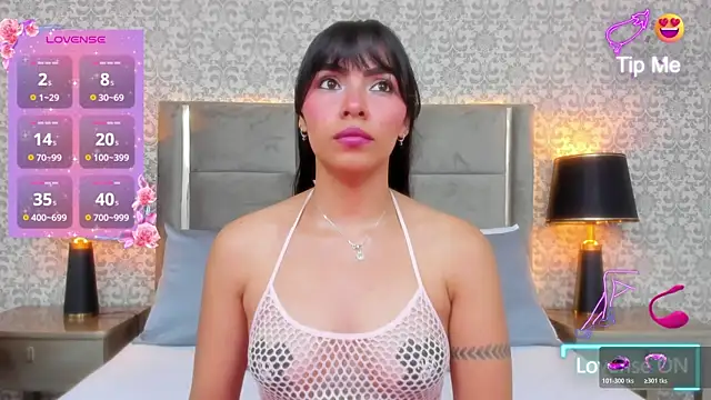 KoralBlum online show from November 2025 01:31:02 AM