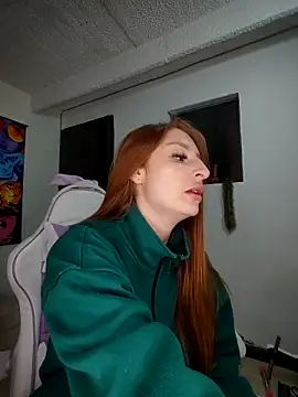 Bennuluspeach  online show from December 2025 04:43:02 PM