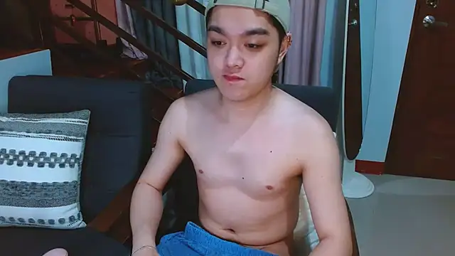 JayKarLo online show from November 2025 02:54:02 PM