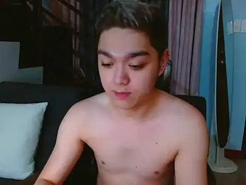 Snapshot of JayKarLo chatting on March 2026 02:13:01 PM JayKarLo online show from March 2026 02:13:01 PM