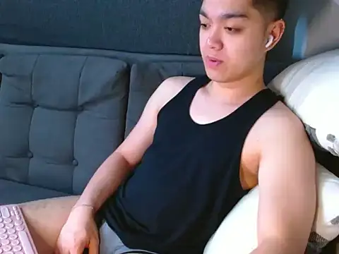 Snapshot of JayKarLo chatting on March 2026 12:36:02 AM JayKarLo online show from March 2026 12:36:02 AM