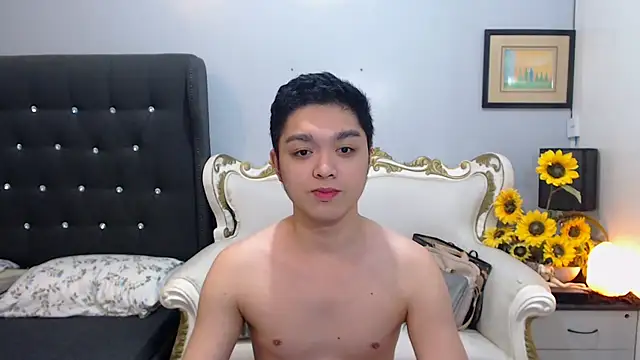 JayKarLo online show from October 2025 02:17:01 PM