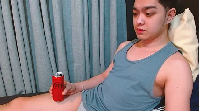 JayKarLo online show from December 2025 10:47:01 AM