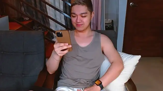 Snapshot of JayKarLo chatting on February 2026 11:19:02 AM JayKarLo online show from February 2026 11:19:02 AM