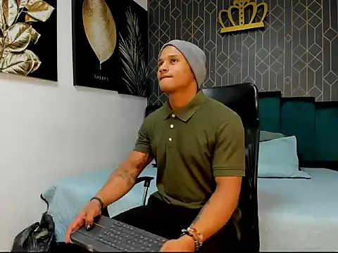 casike1 online show from December 2025 04:46:02 AM