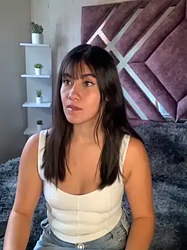 LunaMartinez Pink online show from October 2025 02:32:01 PM