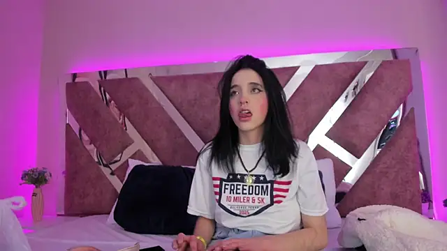 MeganR  online show from January 2026 03:21:01 AM