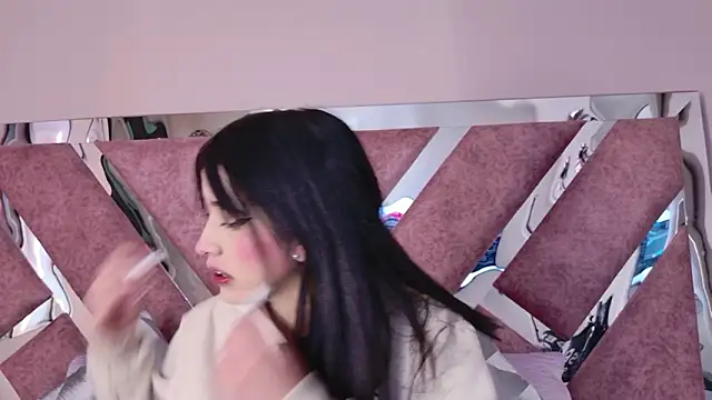 MeganR  online show from March 2026 11:09:01 AM