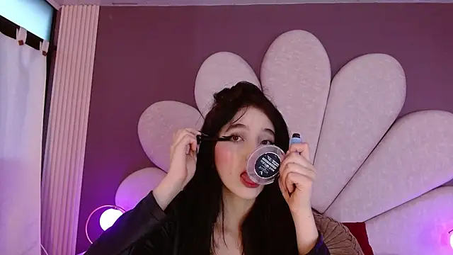 MeganR  online show from May 2026 11:13:02 AM