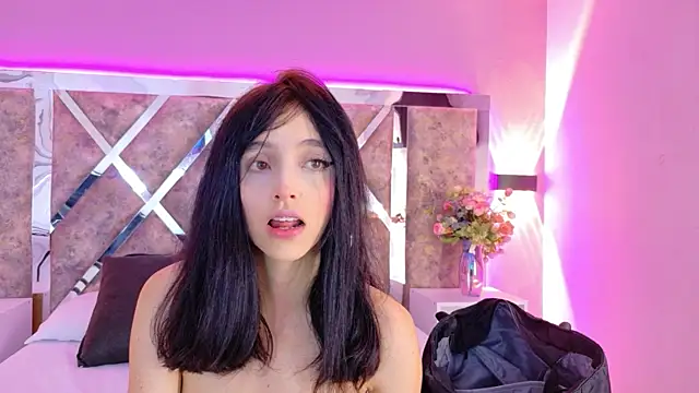MeganR  online show from May 2026 03:13:01 AM