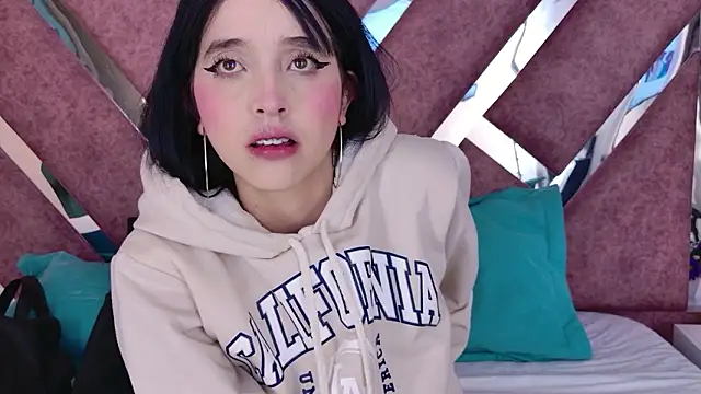 MeganR  online show from March 2026 11:30:02 AM