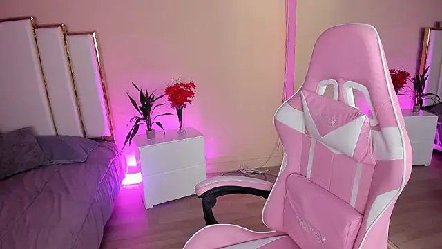 AnnaSwift  online show from March 2026 02:25:01 PM