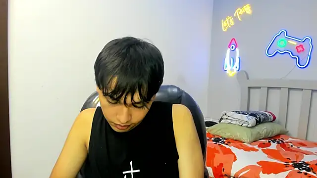 StiwenTwink online show from October 2025 07:25:02 PM