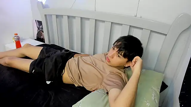 StiwenTwink online show from November 2025 02:39:01 PM