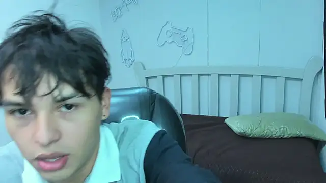 StiwenTwink online show from October 2025 02:54:02 PM