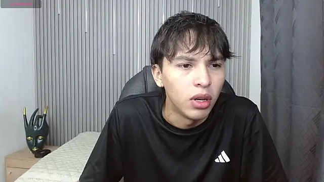 StiwenTwink online show from April 2026 01:07:01 PM